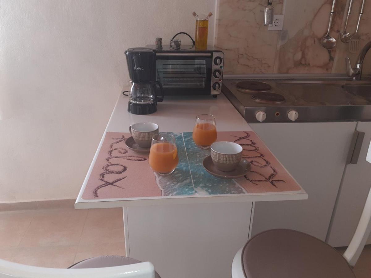 White Manolia Cottage Kato Korakiana Екстериор снимка