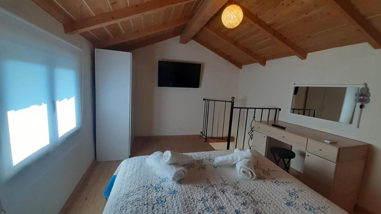 White Manolia Cottage Kato Korakiana Екстериор снимка